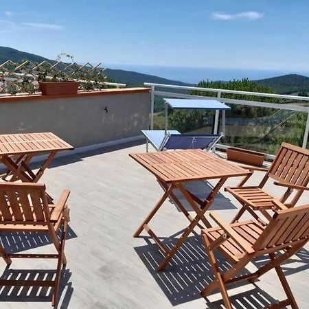 Vista Sulle Isole Dell'Arcipelago Toscano Nibbiaia 外观 照片